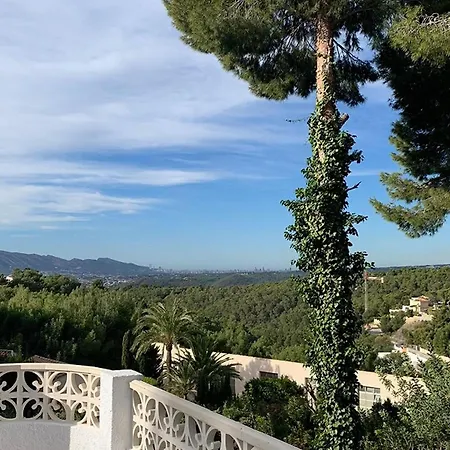 South Facing With Beautiful Views Holiday home Bernia